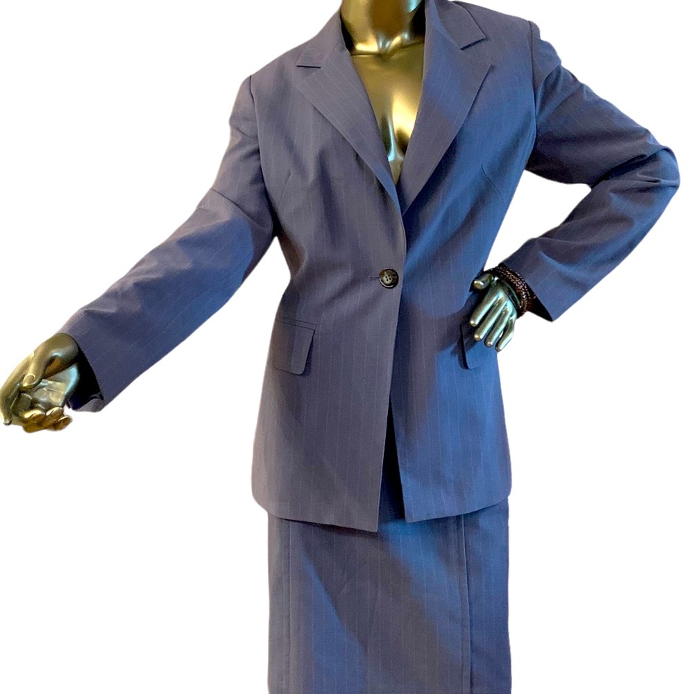 Skirt Suit Blue Gray Pinstripe Harve’ Bernard Size 10/12
